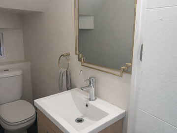 CASA DE 3 PISOS DENTRO DE CONDOMINIO NO PERIMETRAL