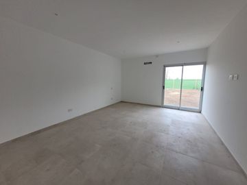 CASA 3 DORMITORIOS 3 BAÑOS B° ALBA DE TANQAY