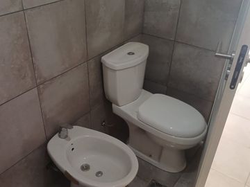 ¡OPORTUNIDAD! Impecable con FINANCIACIÓN PROPIA