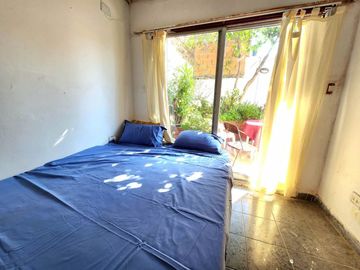 CASA PH PB FRENTE 4 DORM 8 AMB GRAN PATIO SAAVEDRA