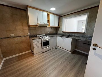 Venta Triplex 5 amb. en Barrio Náutico con amarra