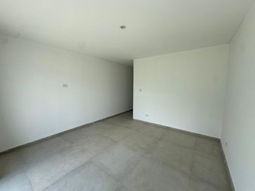VENTA CASA 4 AMBIENTES EN SAN RAMON PILAR DEL ESTE