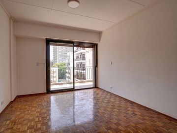 DEPARTAMENTO 4 AMB + DEP C/BALCON/COCHERA BELGRANO