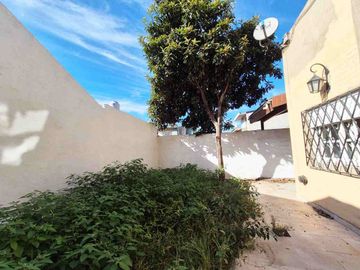 CASA 4 AMB QUINCHO TERRAZA COCHERA CASTELAR SUR