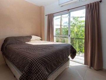 VENTA PH 3 AMBIENTES CON PATIO EXCELENTE UBICACIÓN