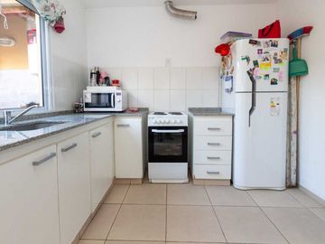 VENTA PH 3 AMBIENTES CON PATIO EXCELENTE UBICACIÓN