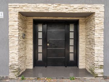 VENTA CASA DEVOTO 5 AMBIENTES REFACCIONADA