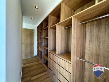 CASA EN VENTA 6 AMBIENTES EN CANNING TERRALAGOS