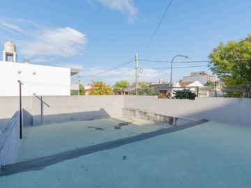 Venta casa 5 amb Liniers Jardin Cochera Estrenar