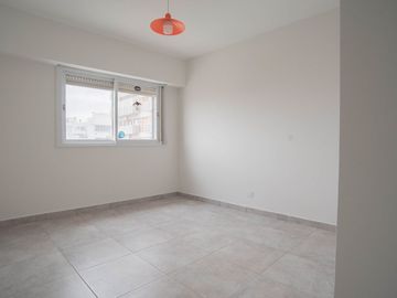 Venta Depto 3 Amb Balcón guarda coche Apto Crédito