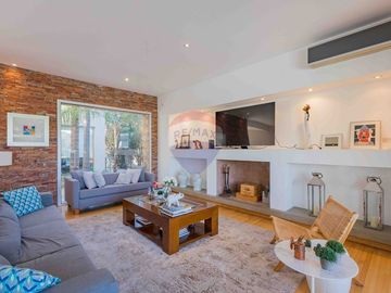 Venta casa Santa Bárbara al agua 7 ambientes