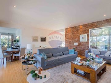 Venta casa Santa Bárbara al agua 7 ambientes