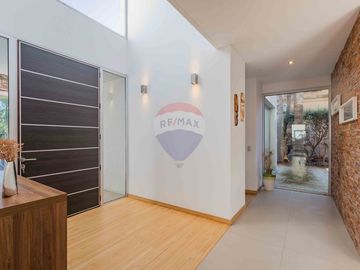 Venta casa Santa Bárbara al agua 7 ambientes