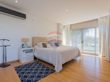 Venta casa Santa Bárbara al agua 7 ambientes
