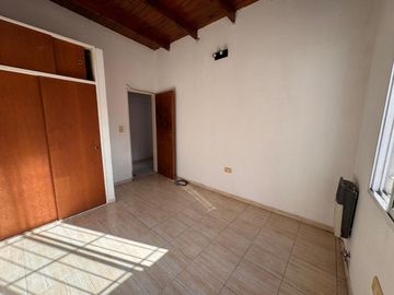 DEPARTAMENTO VENTA BERISSO 1 DORMITORIO 2 PATIOS