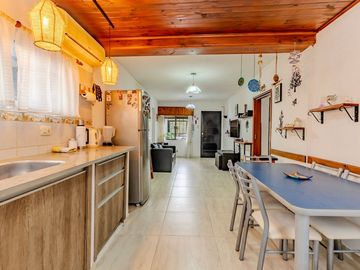 CASA EN VENTA EN VILLA ELISA CON COCHERA