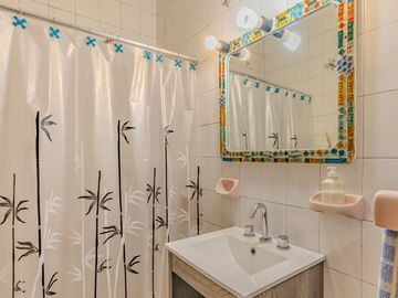 CASA EN VENTA EN VILLA ELISA CON COCHERA