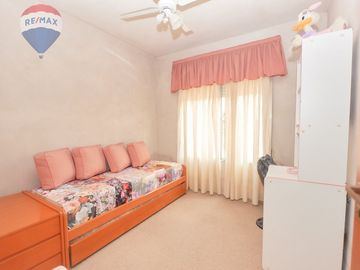 CASA EN VENTA BERAZATEGUI 2 DORMITORIOS PARQUE