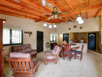 CASA VENTA LOS TALAS BERISSO 2 DORMITORIOS PILETA