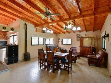 CASA VENTA LOS TALAS BERISSO 2 DORMITORIOS PILETA