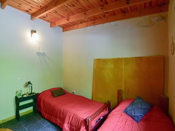 CASA VENTA LOS TALAS BERISSO 2 DORMITORIOS PILETA