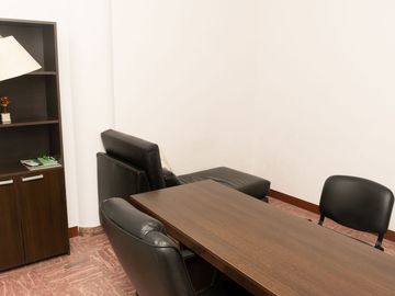 OFICINA EN VENTA LA PLATA