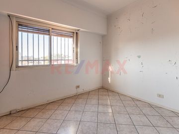 VENTA PH  6 AMBIENTES BALCON TERRAZA Y PARRILLA