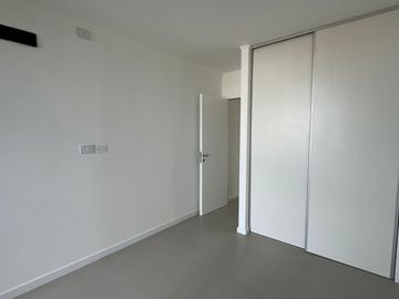 Semipisos a estrenar en barrio Lourdes, 2 dorm.