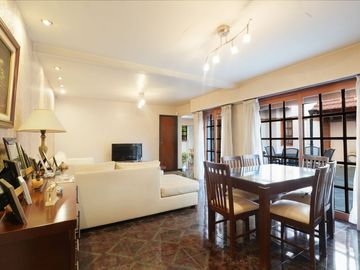 CASA EN AVELLANEDA