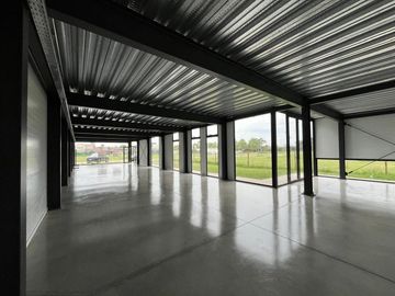 VENTA- Imponente Local a Estrenar en Don Mateo