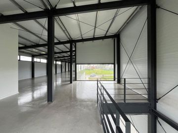 VENTA- Imponente Local a Estrenar en Don Mateo