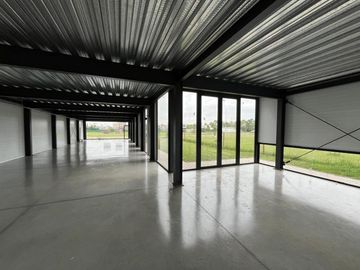 VENTA- Imponente Local a Estrenar en Don Mateo