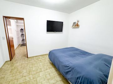 VENTA CASA 4 AMBIENTES + DEPTO LOMAS DEL MIRADOR