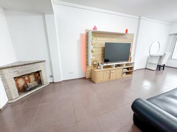 VENTA CASA 4 AMBIENTES + DEPTO LOMAS DEL MIRADOR