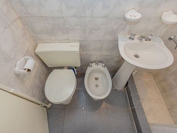 VENTA PH 2 AMB. PATIO-COCHERA-APTO CREDITO