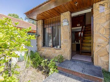 VENTA PH 2 AMB. PATIO-COCHERA-APTO CREDITO