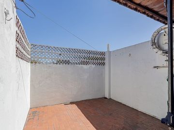 VENTA PH 2 AMB. PATIO-COCHERA-APTO CREDITO