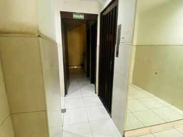 VENTA DEPTO 4 AMBIENTES CON BALCON EN FLORES