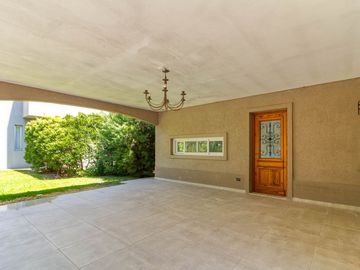 Venta casa 5 Amb en Barrio Terravista acep permuta