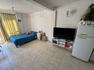 VENTA DEPTO MONOAMBIENTE CON COCHERA MORENO CENTRO