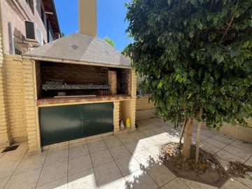 VENTA  CASA 6 AMBIENTES CIUDAD JARDÍN