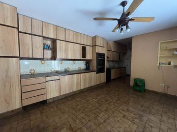 VENTA  CASA 6 AMBIENTES CIUDAD JARDÍN