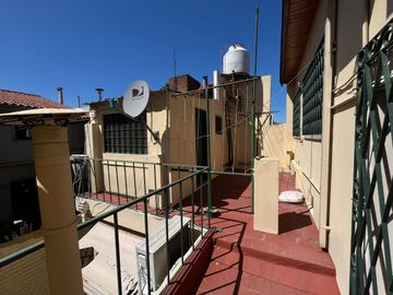 VENTA  CASA 6 AMBIENTES CIUDAD JARDÍN