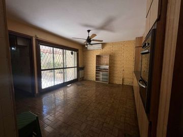 VENTA  CASA 6 AMBIENTES CIUDAD JARDÍN