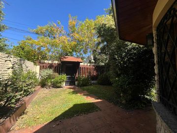 VENTA  CASA 6 AMBIENTES CIUDAD JARDÍN