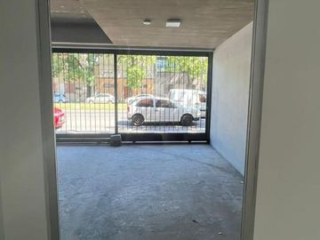 Venta Amplio Monoambiente con cochera en Saavedra