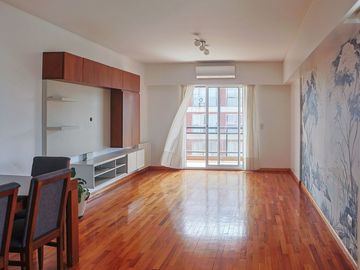 Venta departamento 4 amb. con cochera en Belgrano.