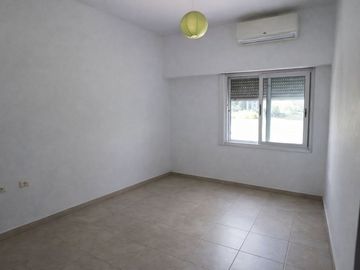 VENTA CASA 5 AMB SANTA GUADALUPE PILAR DEL ESTE