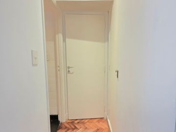 Venta - Excte 2 ambientes c/ Baulera - Retiro