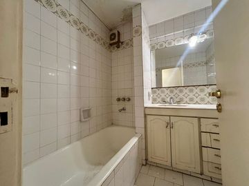 VENTA DEPTO AV OLMOS Y MAIPU DOS DORMIS DOS BAÑOS